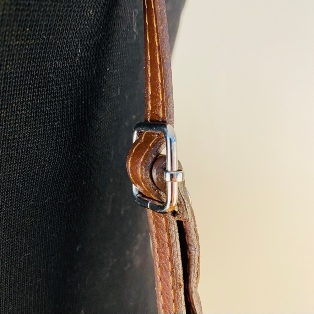 LEATHER Crossbody bag adjustable multi use zippered pockets adjustable strap - Picture 9 of 16